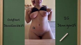 PROFESORA CACHONDA SE FOLLA EN CLASE - porn video