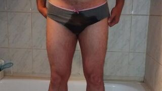 I put on her panties and pee in them - porn video