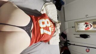 Pawg twerking on BBC - porn video