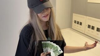 Balkan Fun nagovara susjedu na njen prvi sex video - porn video